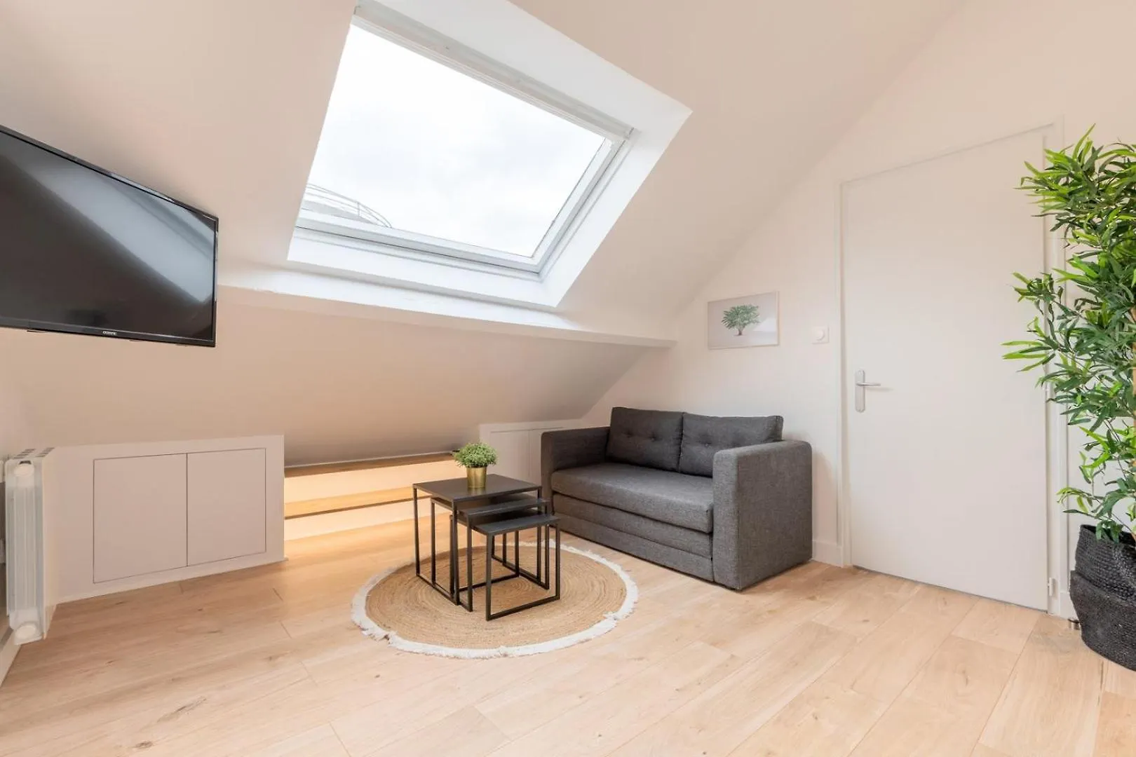 Lille Centre - Bel Appartement Sous Les Combles ! 0*,