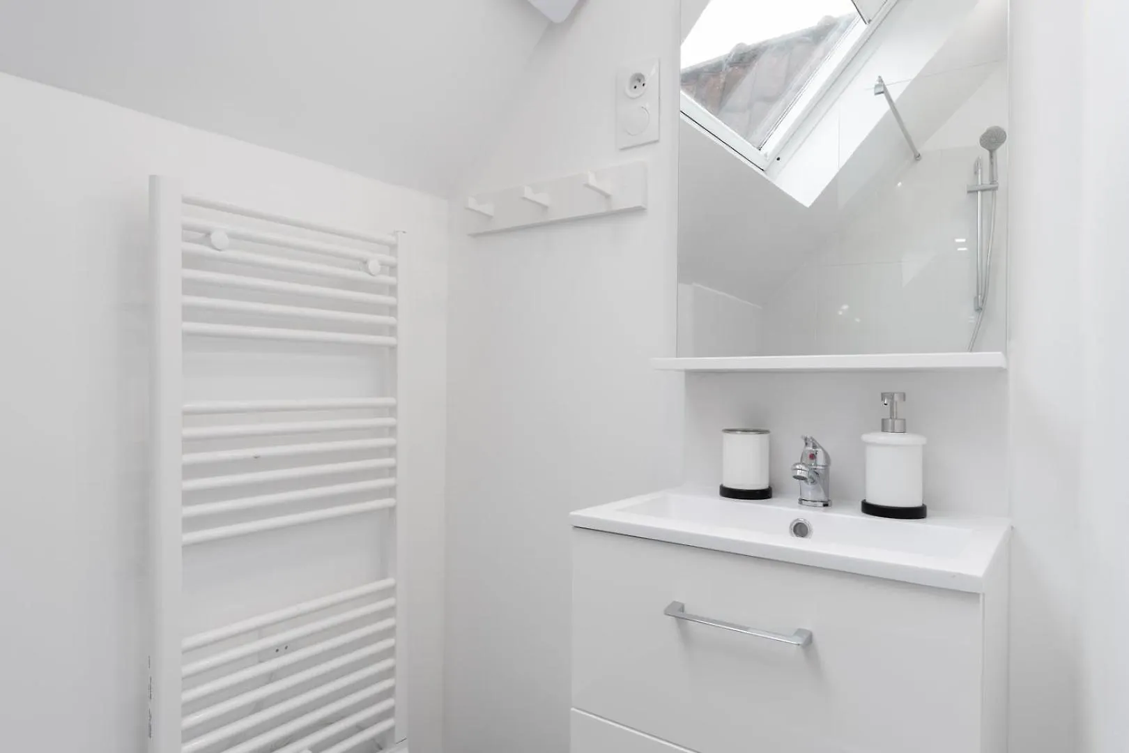 Lille Centre - Bel Appartement Sous Les Combles !